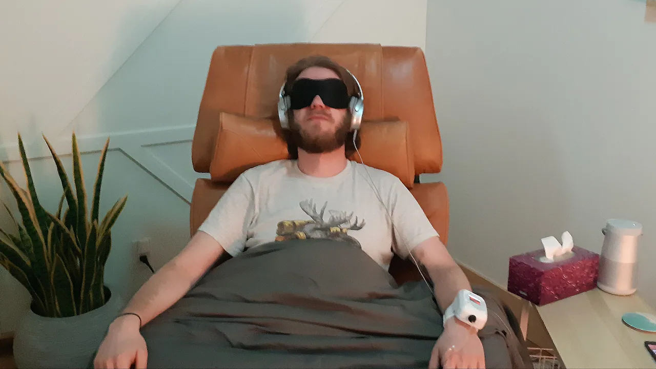 Artigo Científico: Uma abordagem integrativa dos modelos biomédico e psicadélico no tratamento com Cetamina